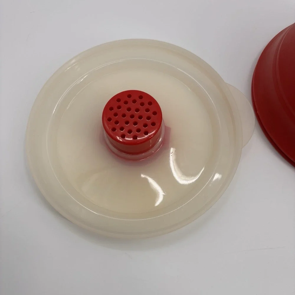 Pampered Chef Microwave Popcorn Popper Silicone Collapsible Bowl‎ w/Lid